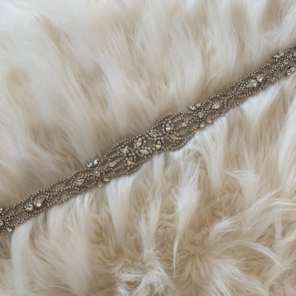 Rhinestone bridal belt
